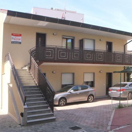 Apartamento Viviana Lignano Sabbiadoro Exterior foto